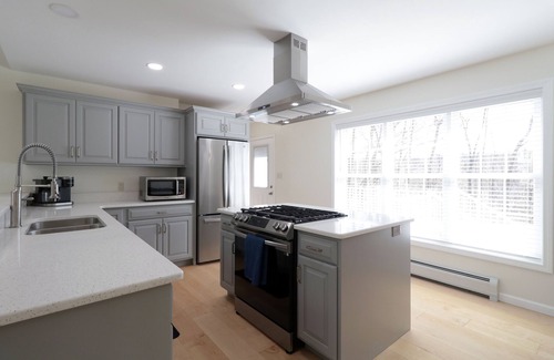 Park Forest Village House | Charming home near PSU - built for memorable game days and family visits