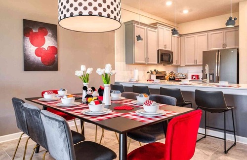 Four Corners Condo | Charming home with Mickey themed decorated bedroom near Disney