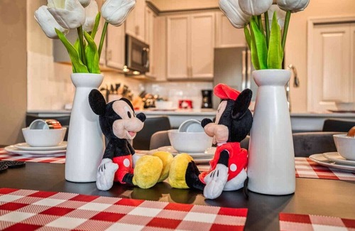 Four Corners Condo | Charming home with Mickey themed decorated bedroom near Disney