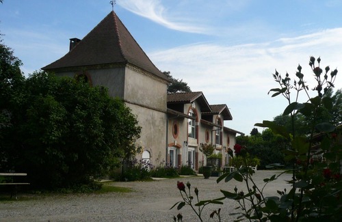 Villeneuve-sur-Lot Cottage | Charming House with Pool South West France