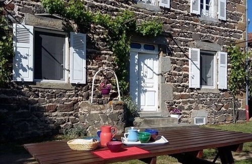 Mazeyrat-d'Allier Cottage | Charming House with Terrace, Garage, and Activities near Allier Gorges