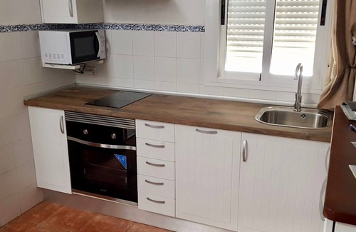 Agua Amarga Ski Chalet | Charming house 300m from the beach