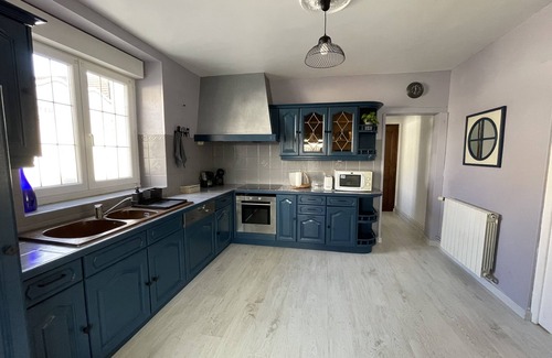 Athis House | Charming house, Big enclosed garden, Land/Petanque, Pets allowed, Garage