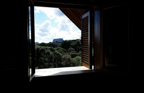 Alto da Boa Vista House | Charming house of 5 qtos on land of 3000m2, Wifi, barbecue and silence #