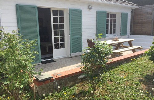 Saint-Arnoult House | CHARMING HOUSE CALM GARDEN TERRACE 2 to 5 p. 7 min drive to the beach