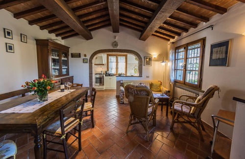 Montescudaio House | charming house for 4 persons with wifi, dishwasher and washing maschine