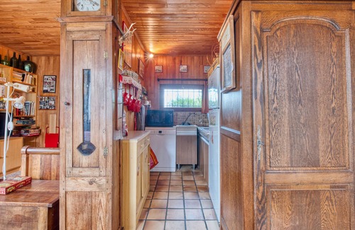 La Roche-Chalais House | Charming House with Large Garden – Perfect for Families, Near Pool, Tennis & Nature