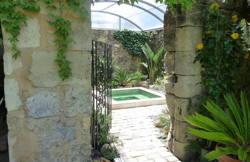 Le Taillan-Medoc House | Charming house just outside Bordeaux with heated swimming pool