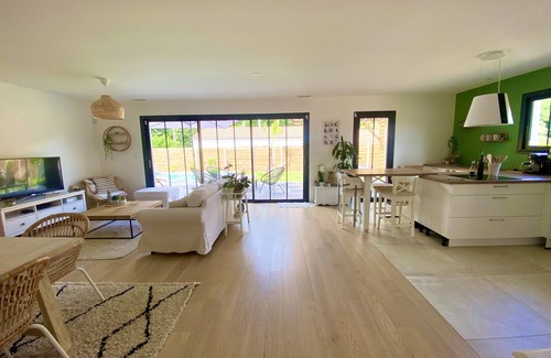 Le Taillan-Medoc House | Charming house with swimming pool ideal for your vacations.
