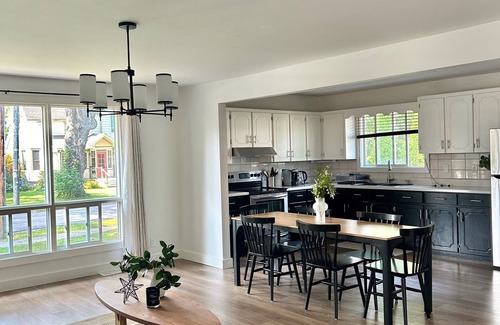 Wellington House | Charming House in Wellington