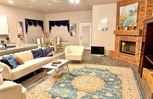 Lubbock House | Charming house in delightful Lubbock with WiFi, AC, fitness room