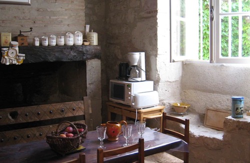 Puymirol House | Charming house in medieval castle town