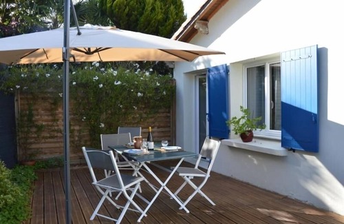 Vertou Cottage | Charming House near Nantes with Private Garden, Terrace, and Modern Amenities