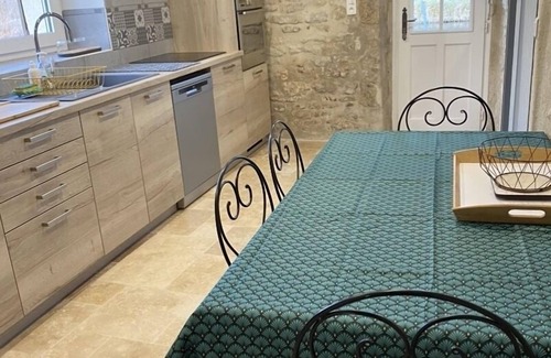 Lucy-sur-Yonne House | Charming house on the banks of the Nivernais Canal
