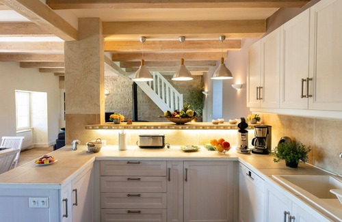 Monflanquin House | Charming house with swimming pool and jacuzzi, and its outbuildings