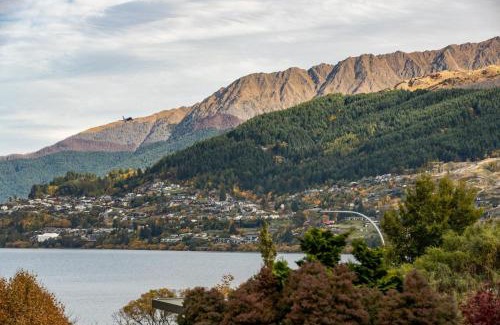 Frankton House | Charming house with lovely views