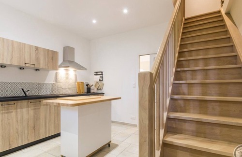 Le Tanu Cottage | Charming house with private garden, BBQ, parking