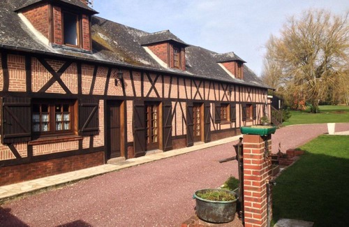 Broquiers Villa | Charming house with swimming pool, sauna and large wooded grounds