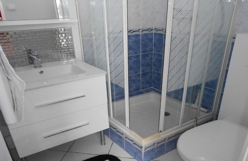 Sotteville-les-Rouen House | Charming little Gite C
