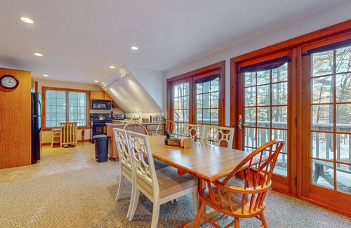 Denmark House | Charming Lakefront Apartment with Stunning Views and Cozy Amenities