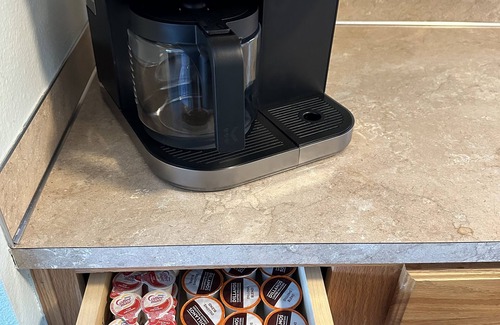 Grapeview Cabin | Charming Lakefront Cabin on Mason Lake with Pebble Beach and Private Dock