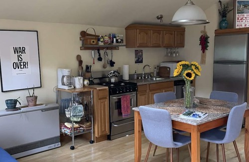 Woodstock Apartment | CHARMING LARGE STUDIO WITH POOL AND MOUNTAIN VIEWS ON 10 ACRES. Close to town