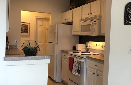 Lewes Condo | Charming Lewes Escape – Near Rehoboth And Lewes Beaches, Bike Trails & Parks!