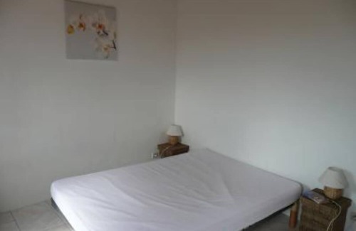 La Couarde-sur-Mer House | Charming little house with interior courtyard in a typical alley of the island.