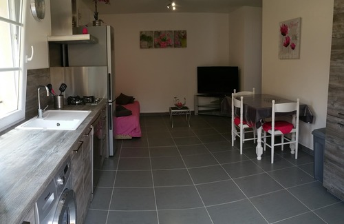Patrimonio House | Charming little air-conditioned house with outdoor space in Patrimonio (wifi)