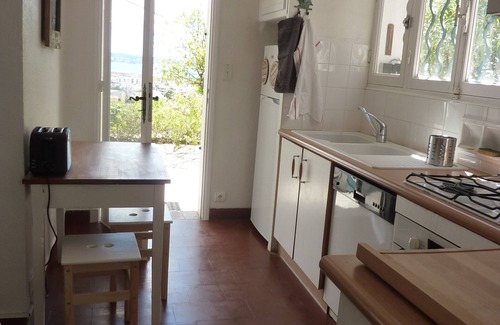 Golfe Juan House | charming little house with sea view