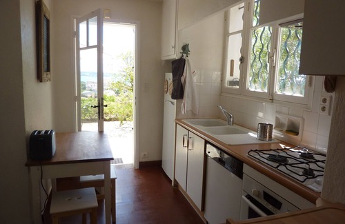 Golfe Juan House | charming little house with sea view