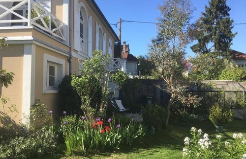 Garches House | Charming little house in a privileged location