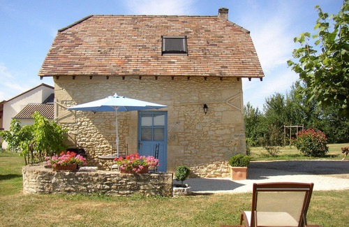 Montignac House | Charming little stone house 1km from Montignac