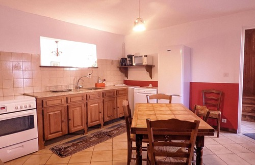 Vauvillers Cottage | Charming lodgings near Luxeuil-les-Bains, pets welcome