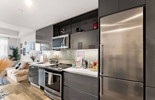 Shawmut Apartment | Charming Luxe One-Bedroom Retreat in the South End!