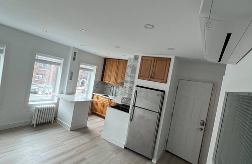 Ditmars Steinway Apartment | Charming luxury 2-bedroom apartment with AC, WiFi in welcoming Queens