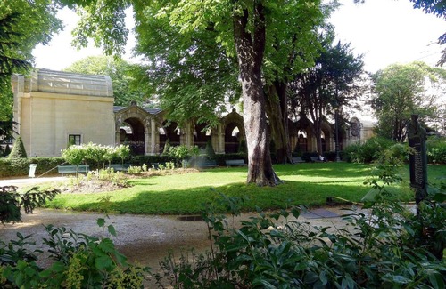 Madeleine Apartment | Charming maid's room in the eighth arrondissement