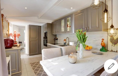 Tourrettes House | Charming Maisonette