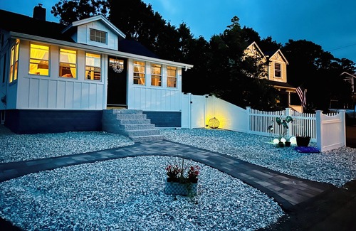 Cedar Bushes House | Charming Manomet Beach House with fenced yard & Private Dog Friendly Beach 🐾