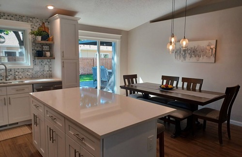 Meridian House | Charming McGlinchey house with office and great outdoor space!