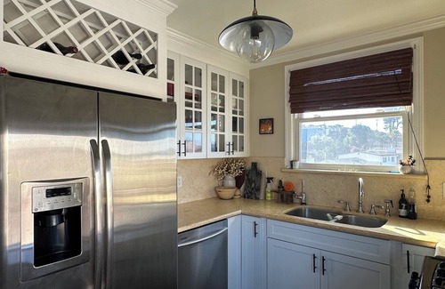 Southern Hills House | Charming Mid-Century Home 3bd 1 ba, Easy Parking in San Francisco Relaxing Area