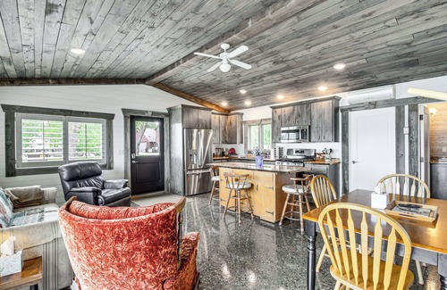 New York Mills Cabin | Charming Minnesota Cabin w/Dock on Big Pine Lake!