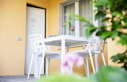 Colmegna Apartment | CHARMING MOMENT di Villa Porta - Residenza Leonardo