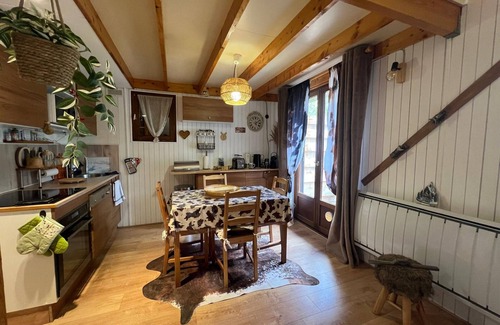 Barcelonnette Ski Chalet | Charming mountain chalet in Barcelonnette, 4 people, terrace and garden