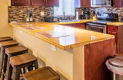 Los Griegos Apartment | Charming North Valley Casita