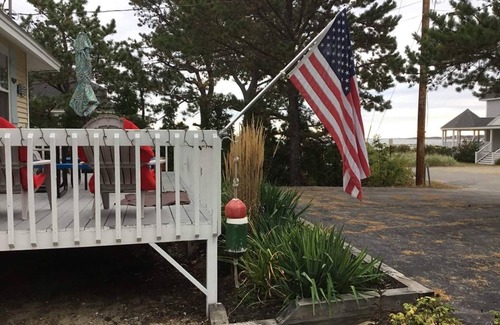 Southern Coast House | Charming Ocean View Cottage - 2nd house back with direct access to Ferry Beach!