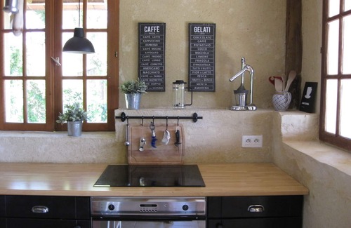 Tremolat House | Charming old tobacco barn with pool and large garden close to Tremolat village