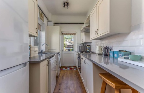 Old Town Hastings House | Charming Old Town Cottage With Modern Features