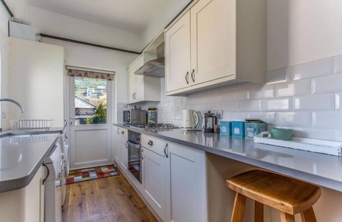 Old Town Hastings House | Charming Old Town Cottage With Modern Features