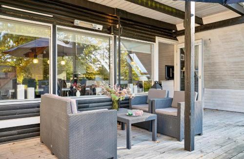 Glesborg House | Charming Older House In A Scenic Natural Area